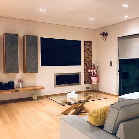 Luxury & Stylish Family Apartment Atene Esterno foto