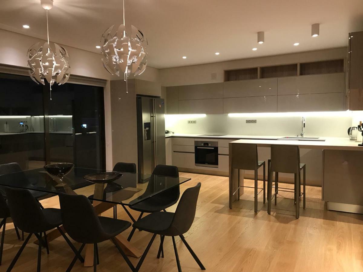 Luxury & Stylish Family Apartment Atene Esterno foto
